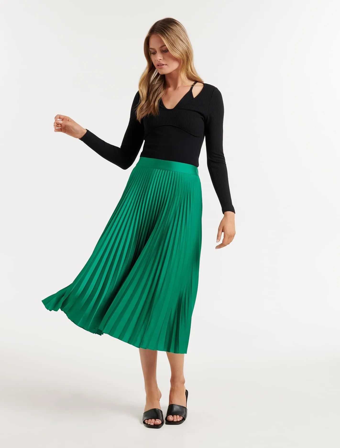 Ester Petite Satin Pleated Skirt