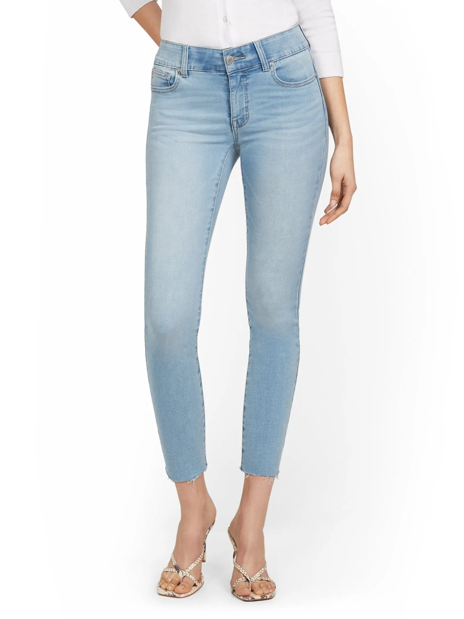Mya Curvy High-Waisted Sculpting No Gap Super-Skinny Ankle Jeans - Light Wash