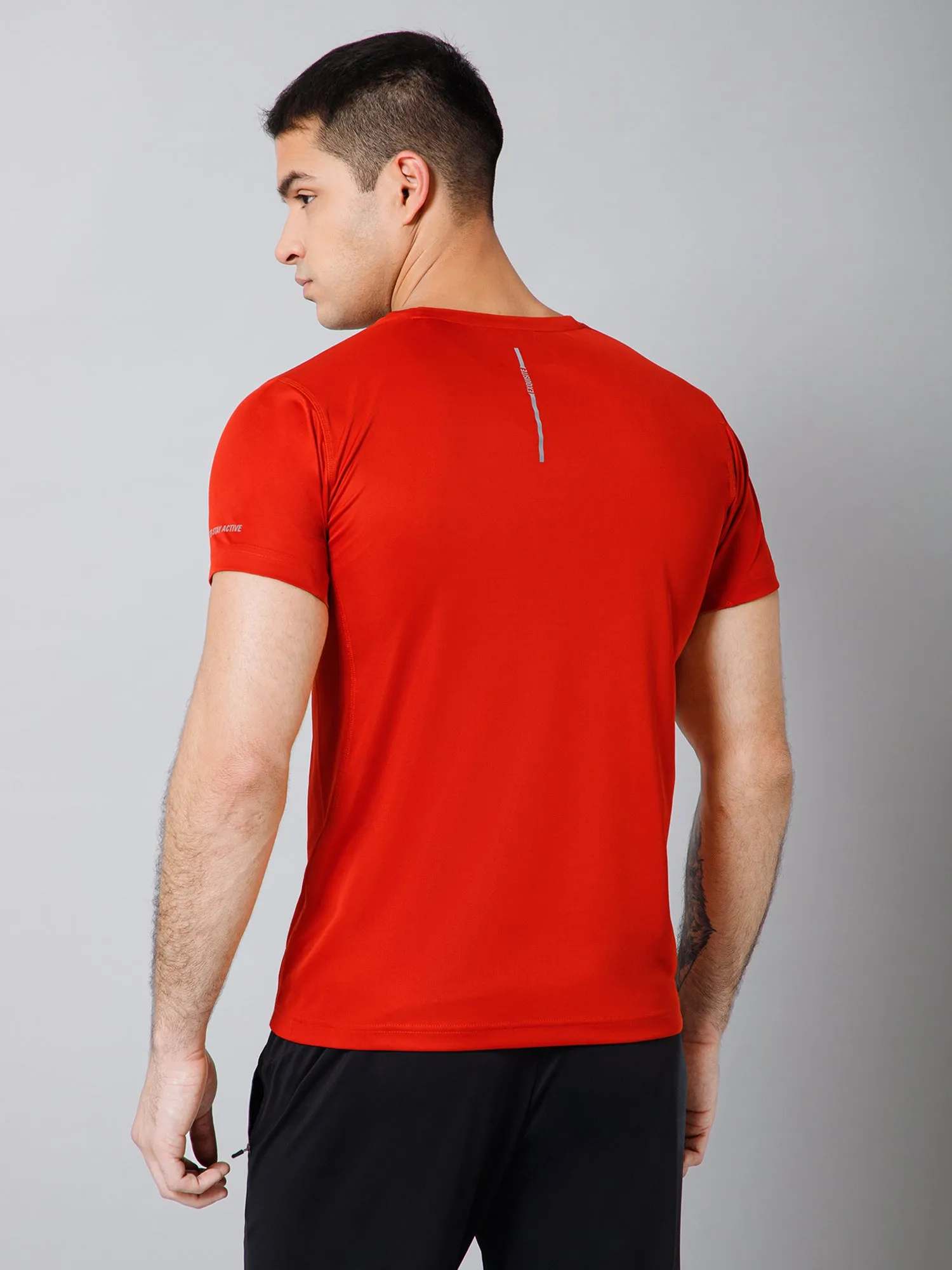 Regular Fit Solid V Neck Half Sleeve Red Active Wear T-Shirt for Men