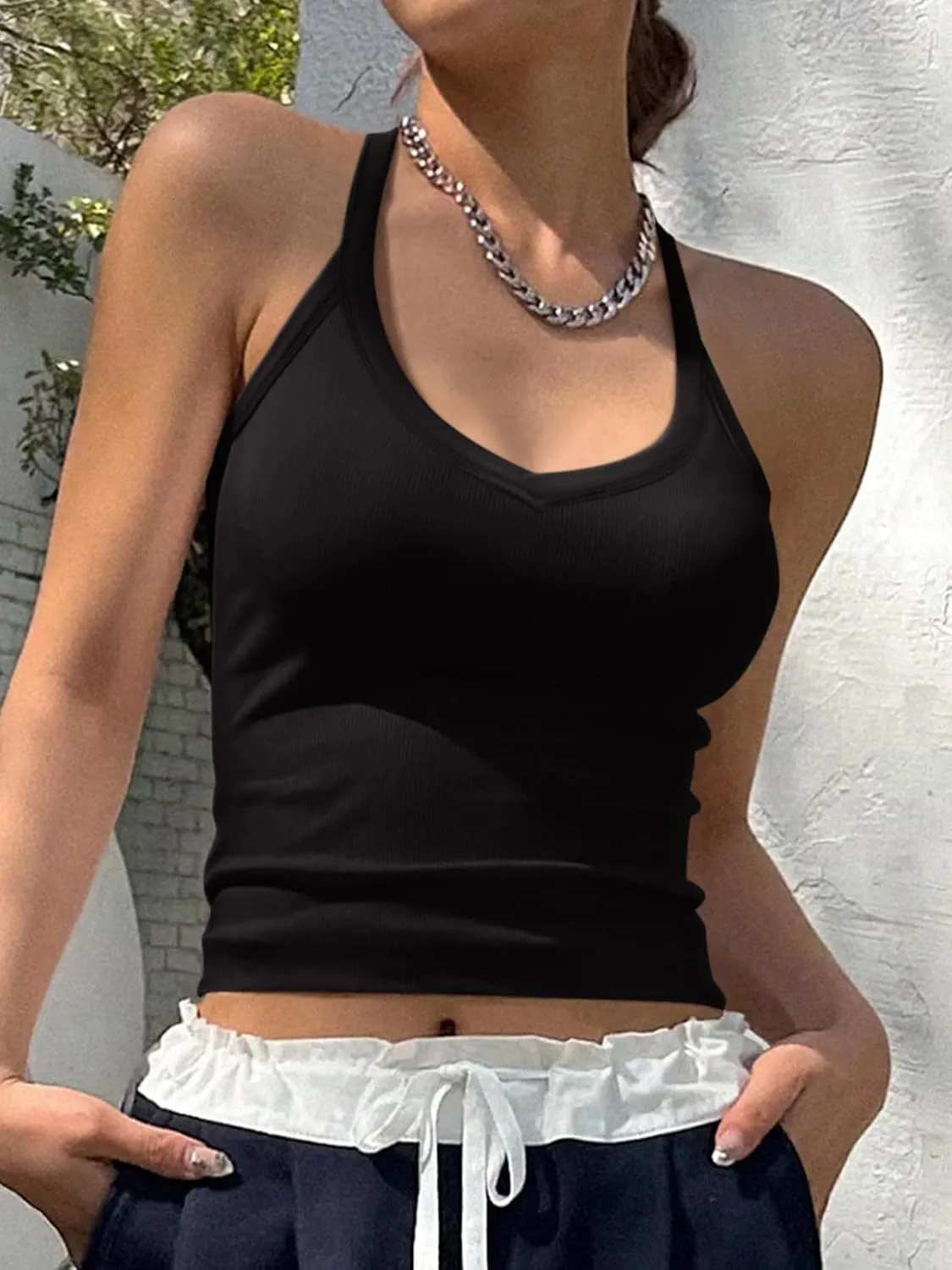 REORIA Womens Workout Tank Tops V Neck Racerback Going Out Crop 2025 Trendy Top Summer Sleeveless Ribbed Camisole