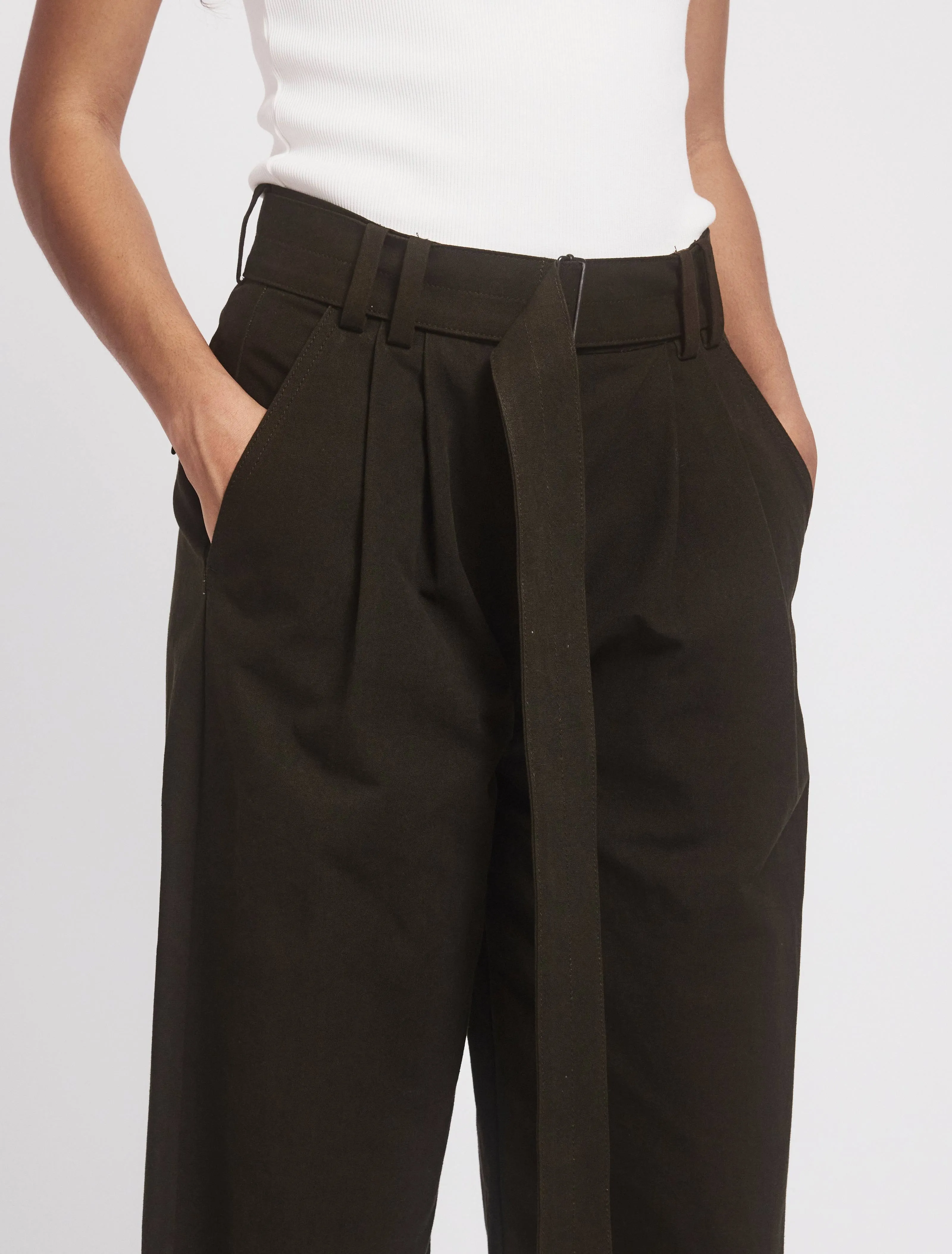 Tino Cargo Pant in Dark Olive