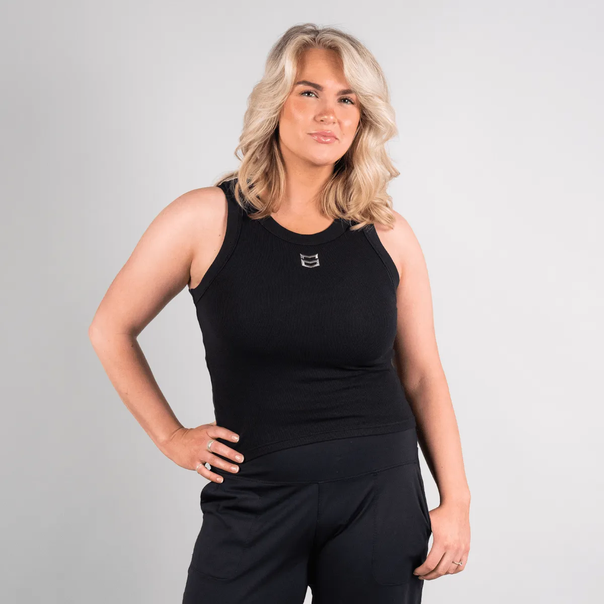 WOMEN'S CHARM CROP TOP